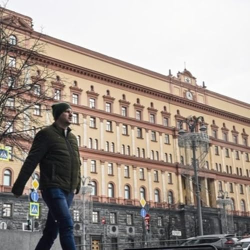 Phương Tây chào đón nhân viên tình báo Nga đào thoát