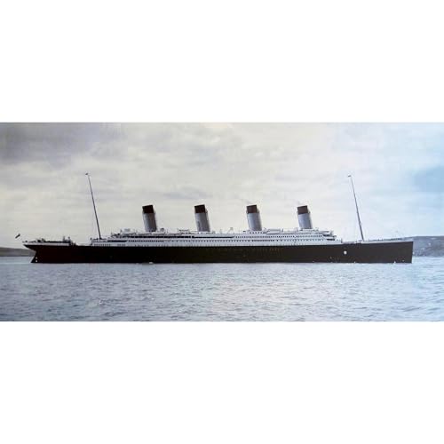 THE RMS TITANIC: A DETAILED OVERVIEW: A STATISTICAL ANALYSIS OF THE LEGENDARY LEVIATHAN