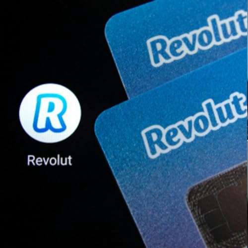The origins of the FinTech startup Revolut by Unknown