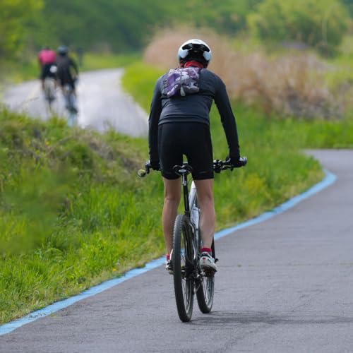 Faire du vélo à la campagne, un défi à relever by Unknown