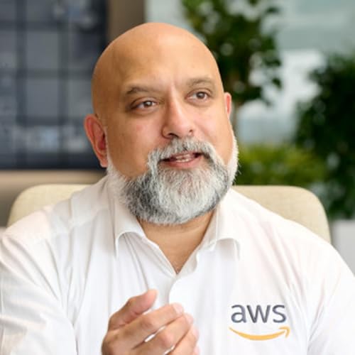 {ENTREVUE} - Rencontre Shayan Sanyal, AWS Game Tech by Unknown
