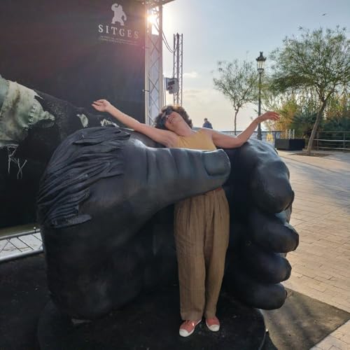 La casa encantada by Thais