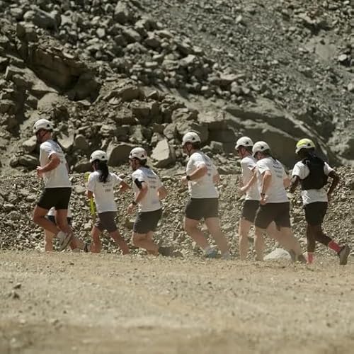 Braving the world's highest marathon at 22,000 feet by Unknown