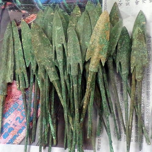 Philly CBP officers intercept Bronze Age swords and arrowheads from Iran by Unknown