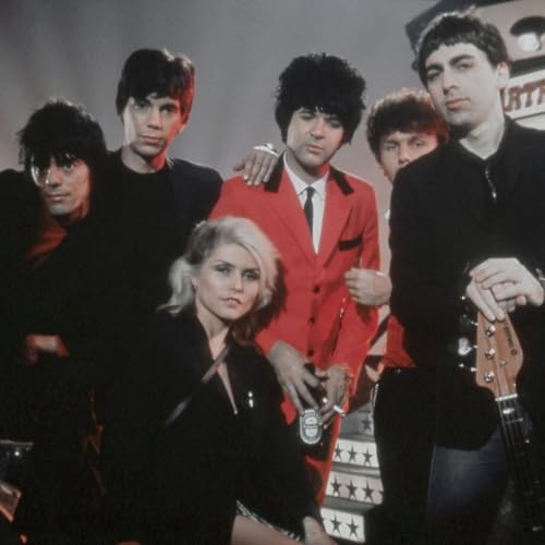 Blondie, du Punk aux bases de la New Wave : "Heart of Glass" fusion entre énergie pop-rock et rythmes synthétiques by Unknown